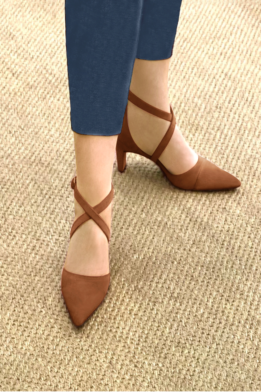 Caramel brown women's open side shoes, with crossed straps. Tapered toe. Medium comma heels. Worn view - Florence KOOIJMAN